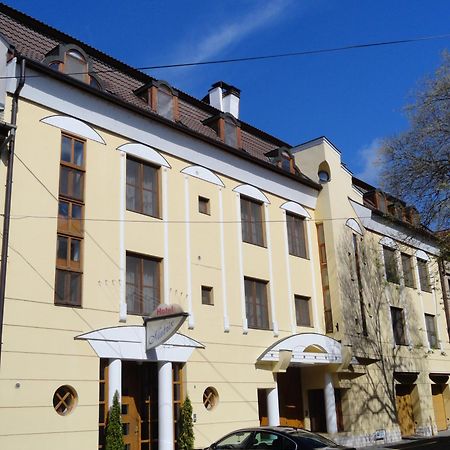 Hotel Mátrix Szeged Esterno foto